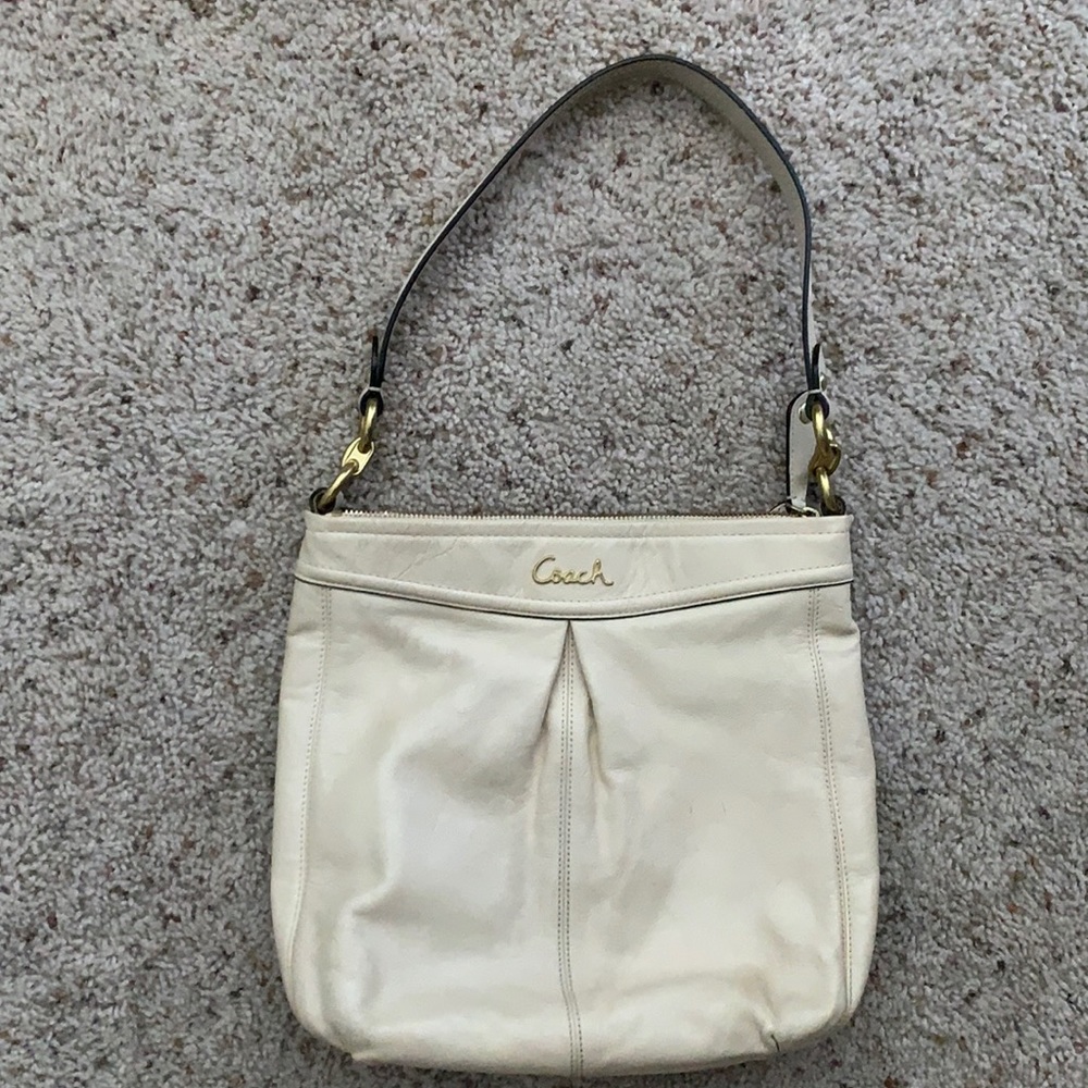 Cream Leather Coach Shoulder Bag